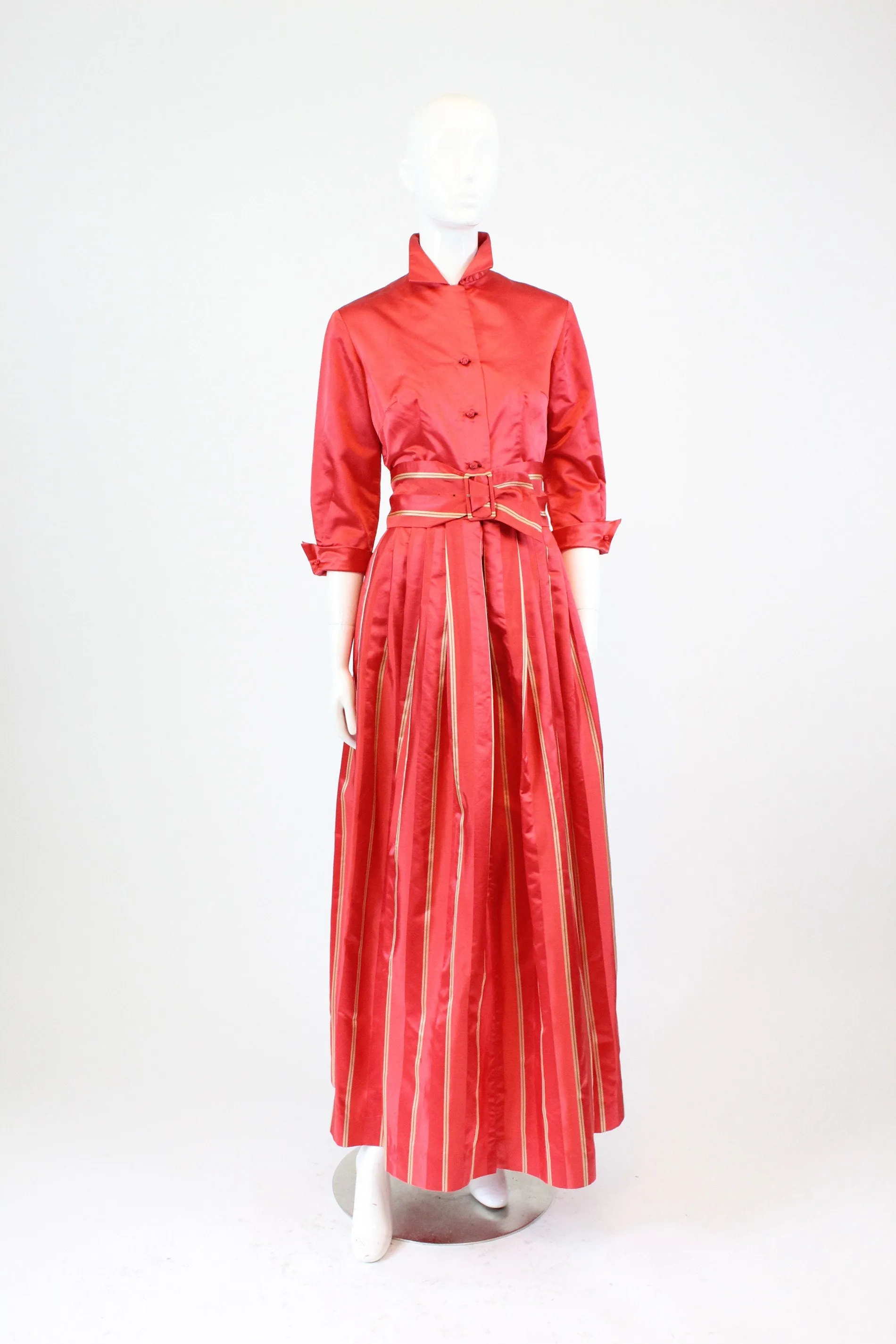 1960s Dynasty silk dressing gown xs | new fall