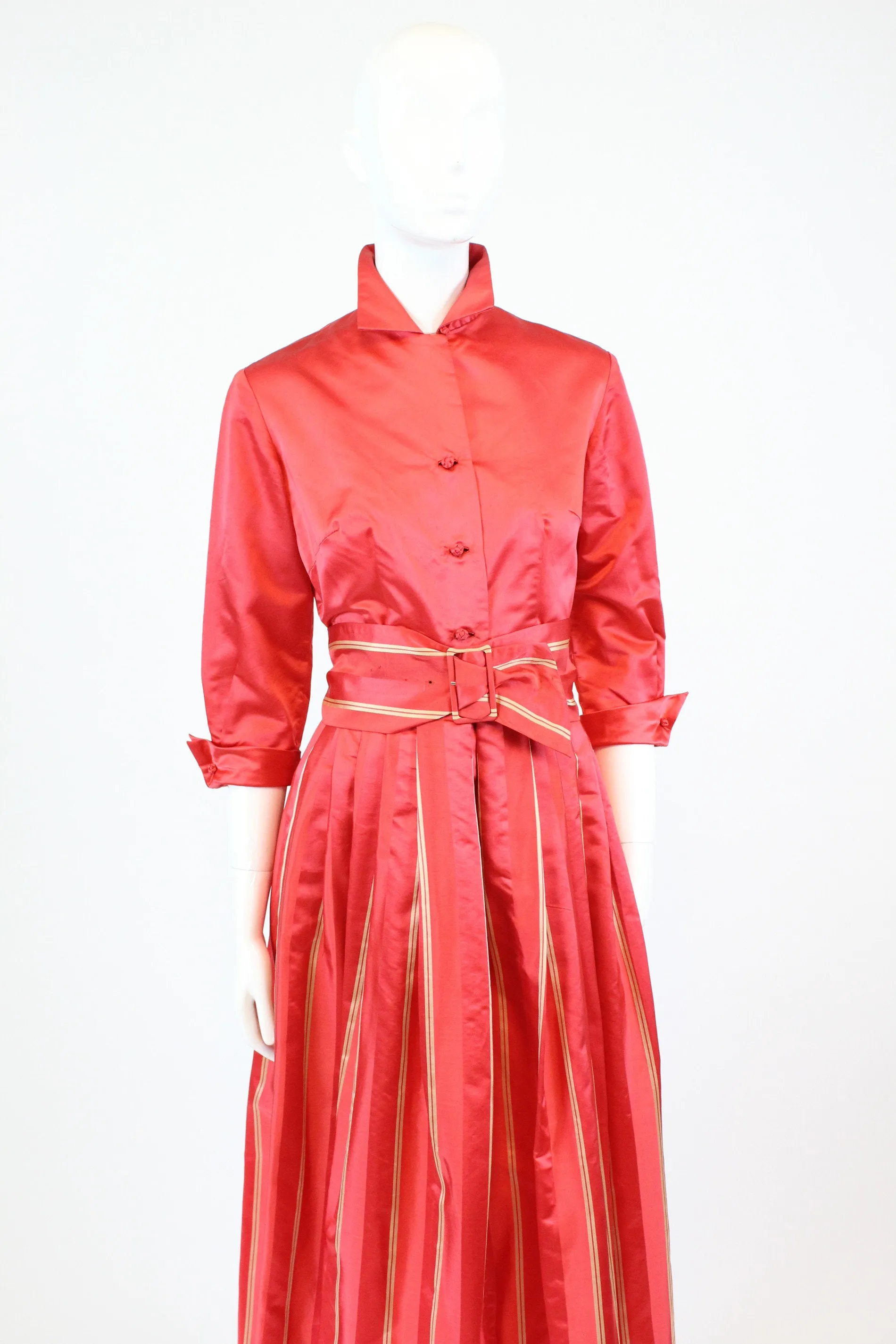 1960s Dynasty silk dressing gown xs | new fall