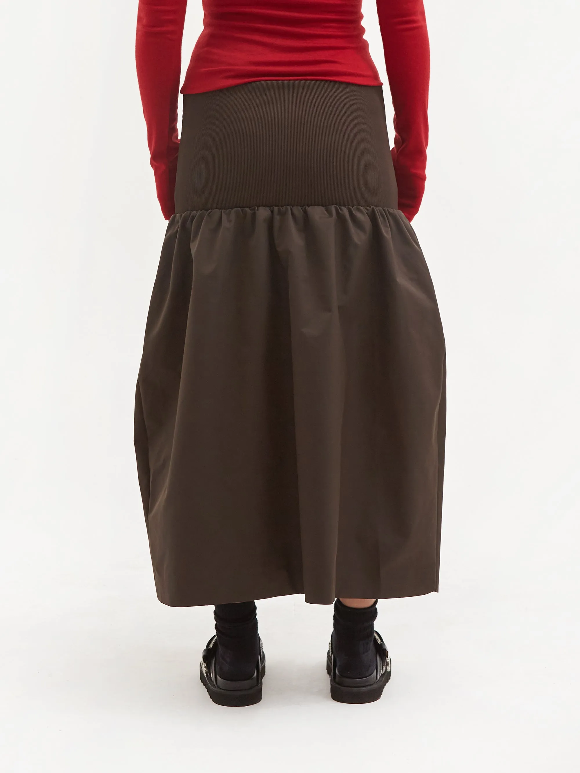 AMOMENTO Nylon Shirring Flared Skirt - Brown