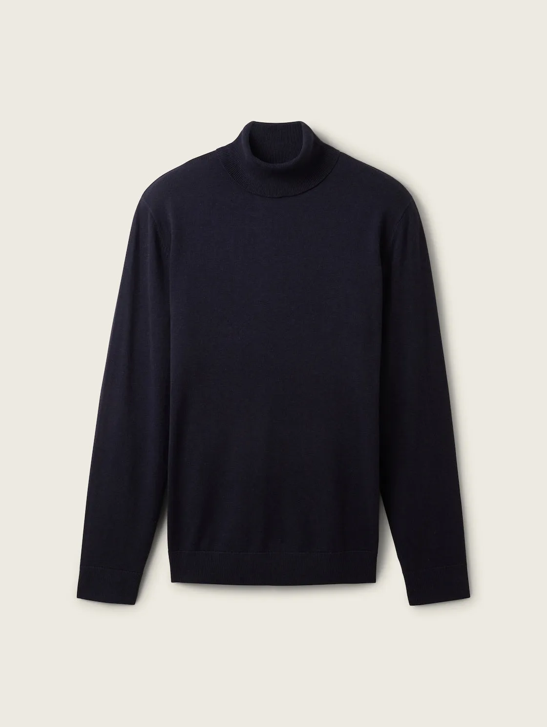 BASIC TURTLENECK KNIT