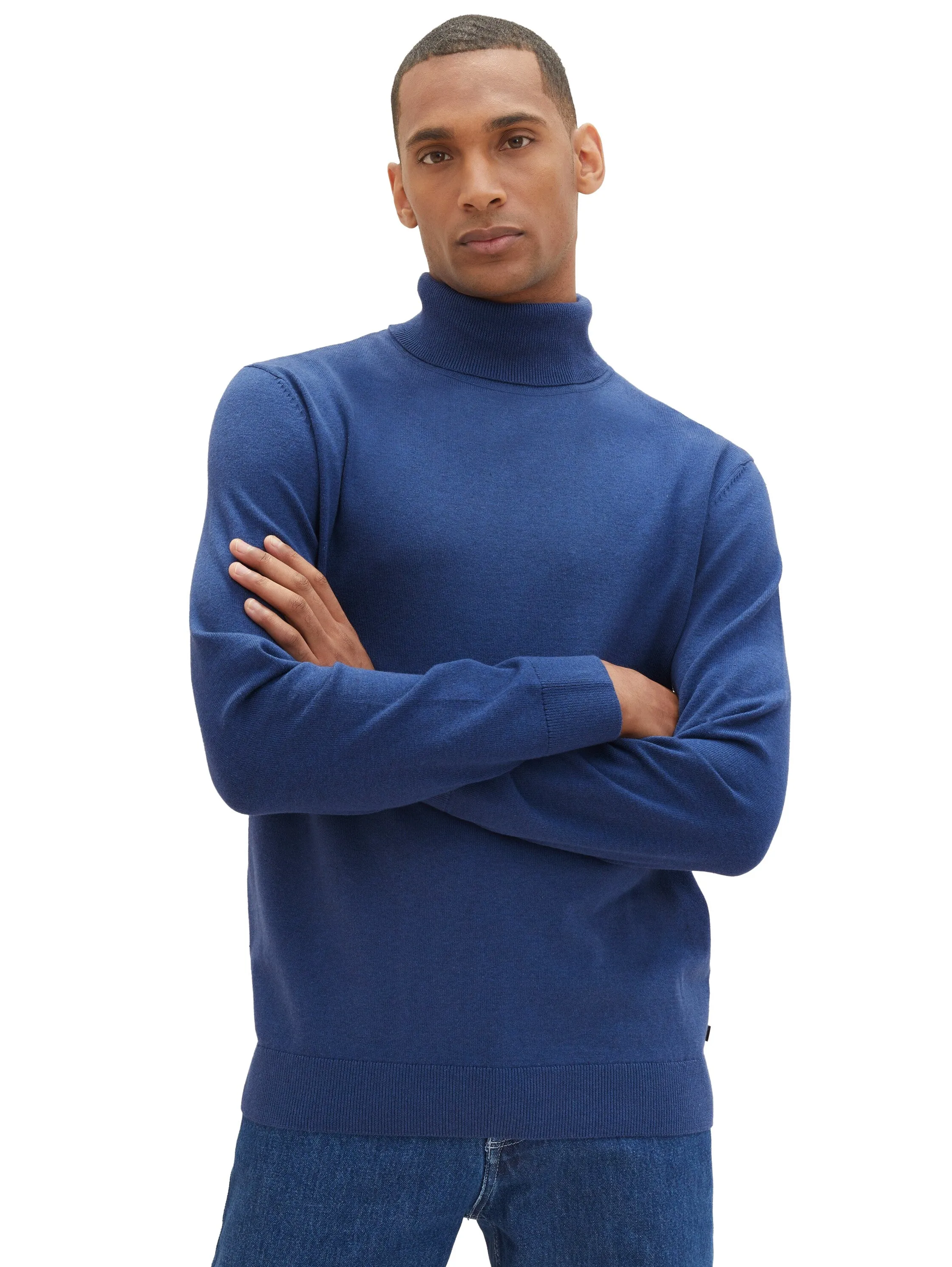 BASIC TURTLENECK KNIT