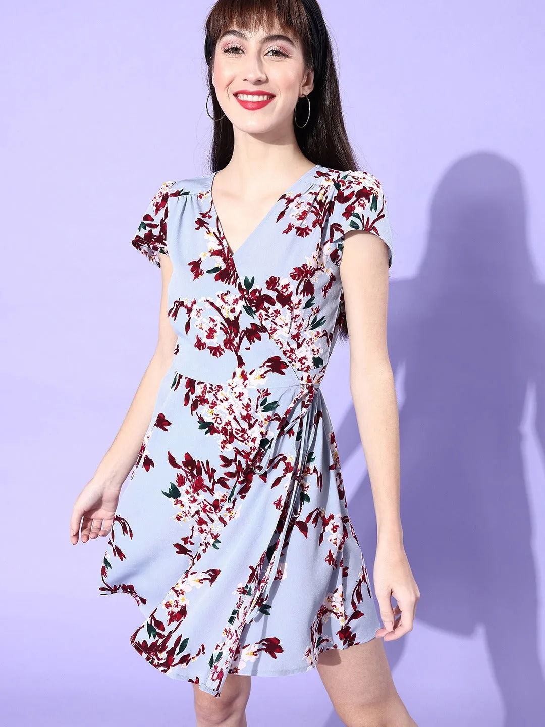 Berrylush Women Blue & Red Floral Printed Cap Sleeves Wrap Dress