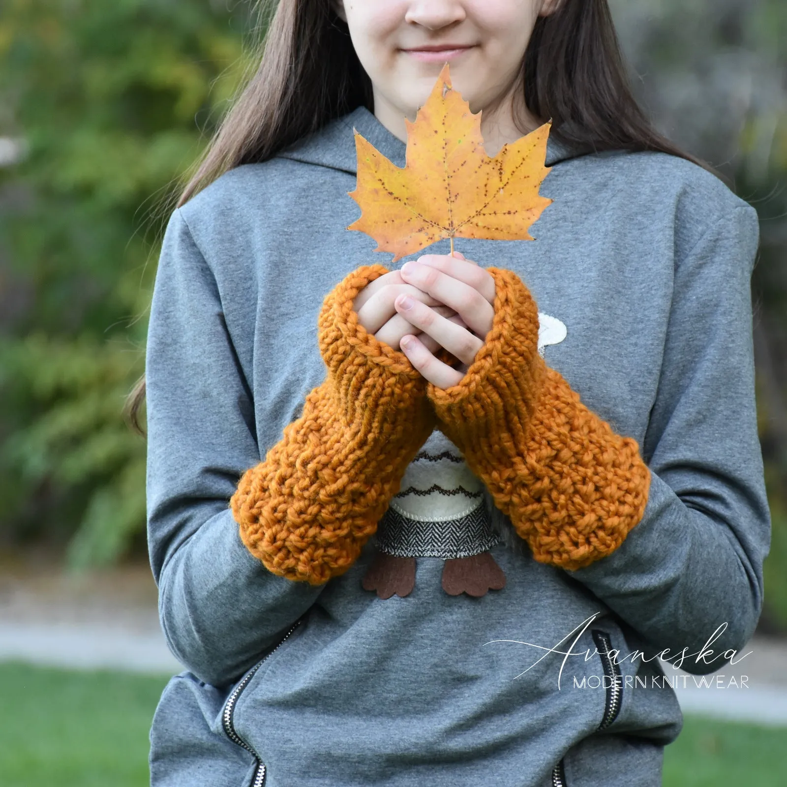 Chunky Fingerless Arm Warmers | THE HALDENS