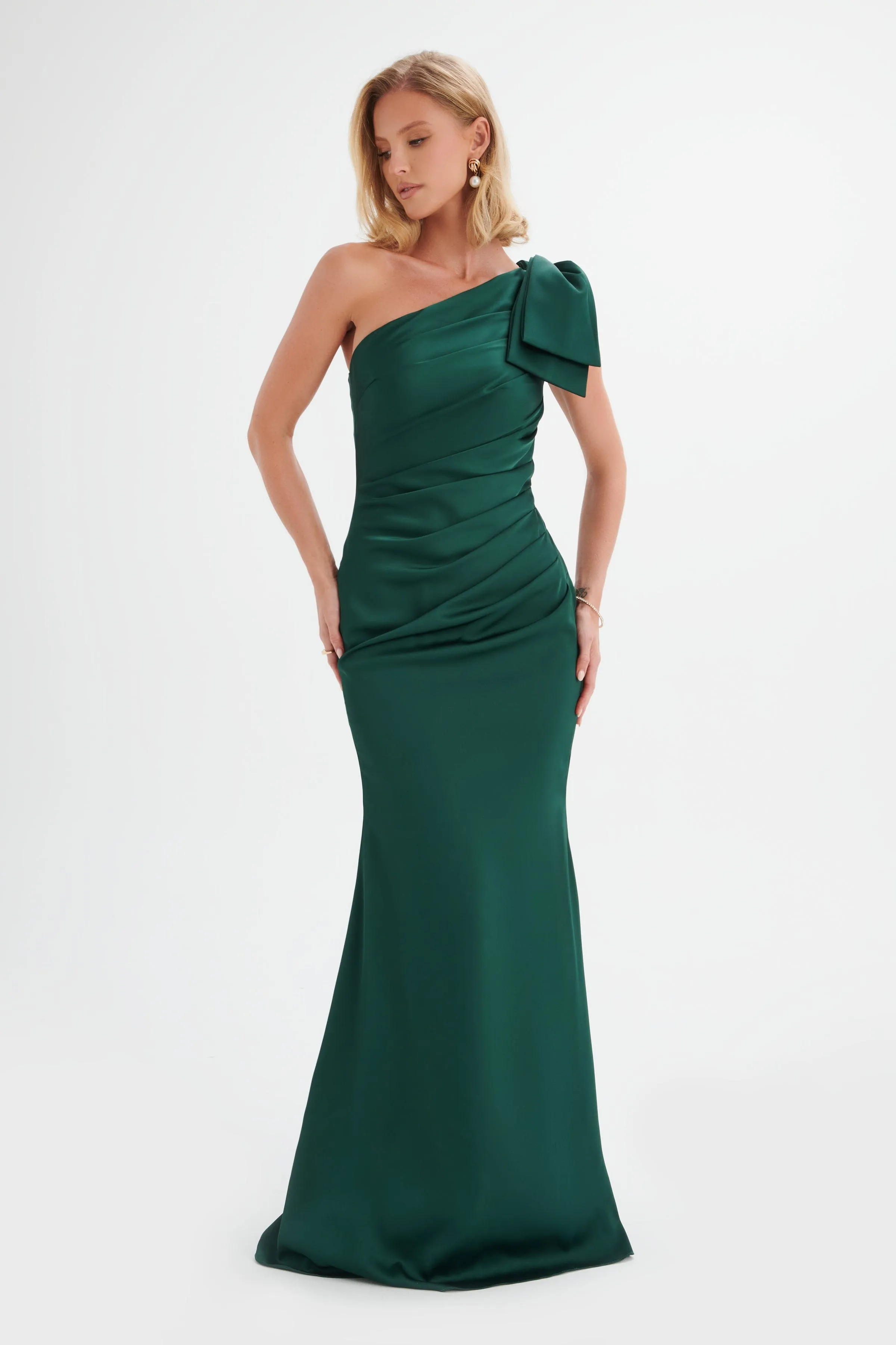 EMELIA One Shoulder Bow Pleated Maxi Dress in Emerald Green