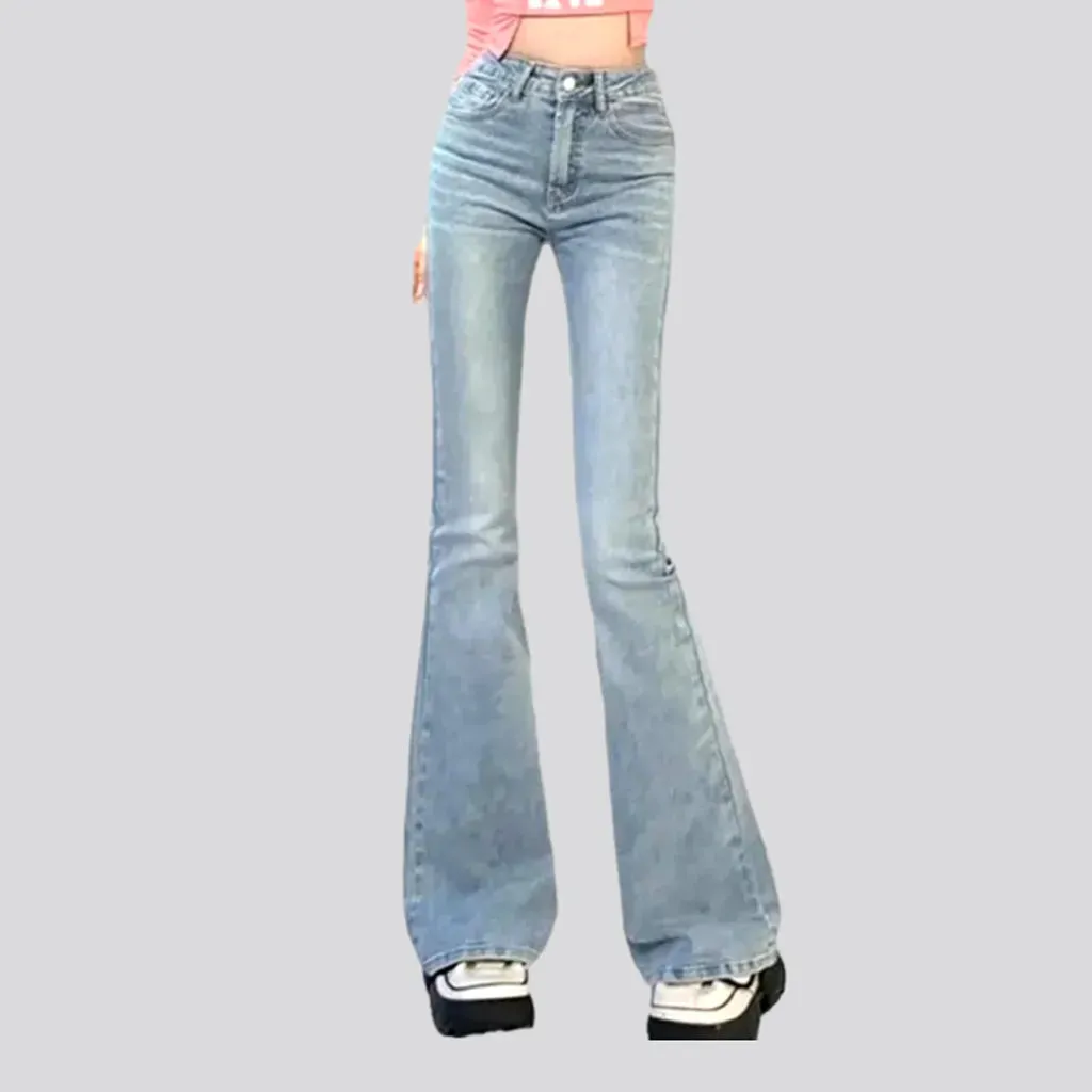 High-waist women's stonewashed jeans