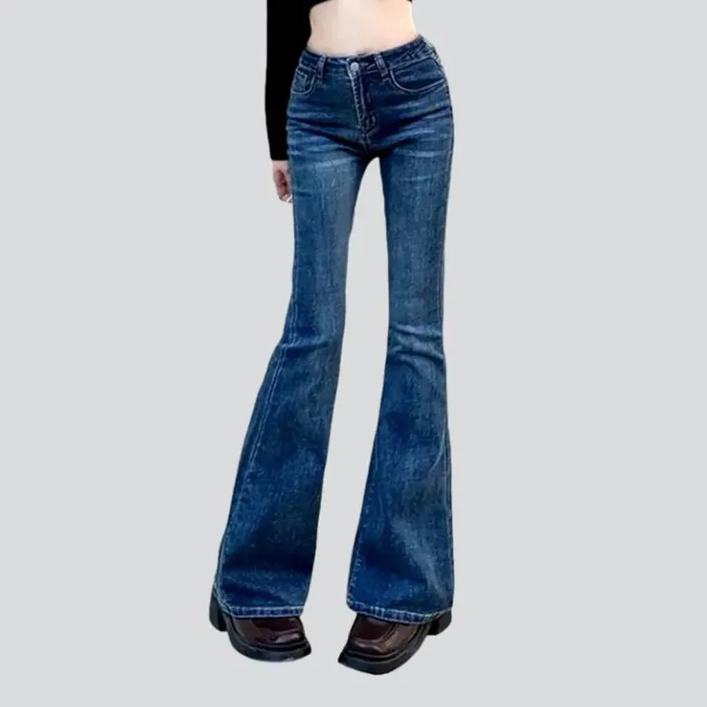 High-waist women's stonewashed jeans