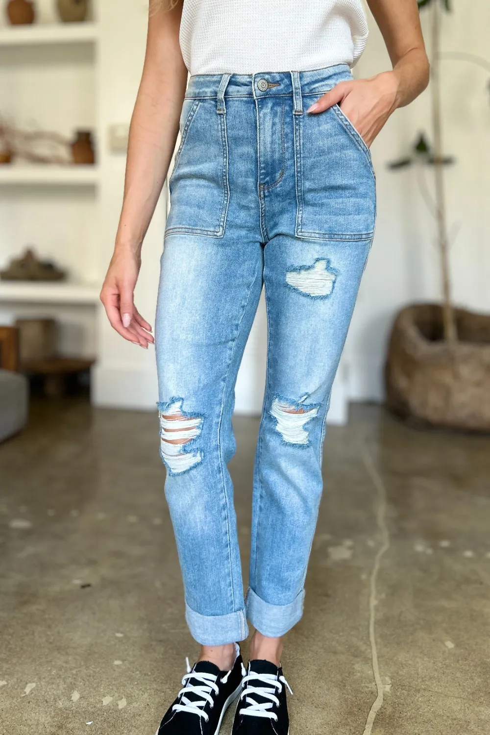 Judy Blue Distressed Straight Jeans with Patch Pockets [Online Exclusive]