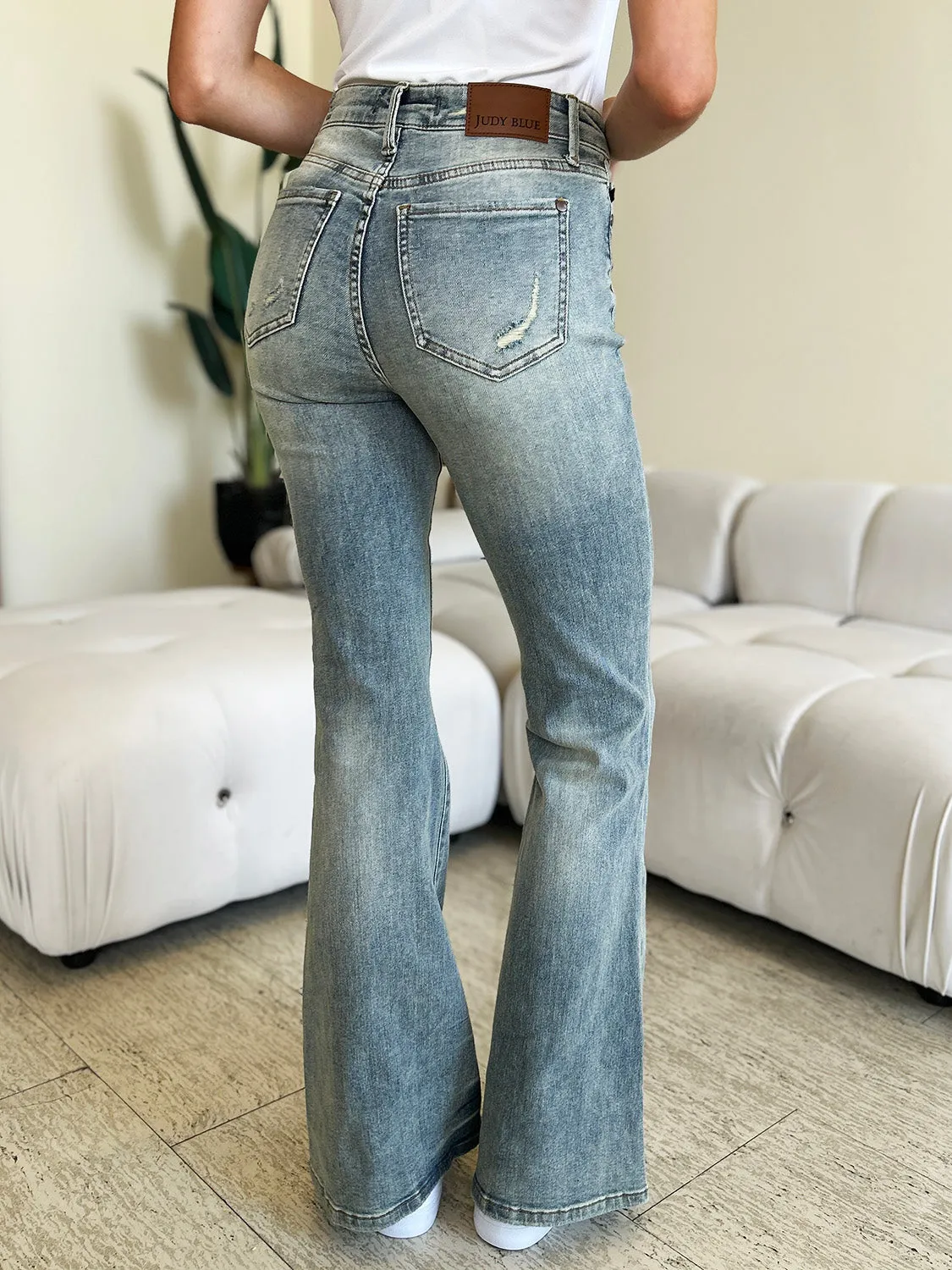 Judy Blue Mid Rise Flare Jeans [Online Exclusive]