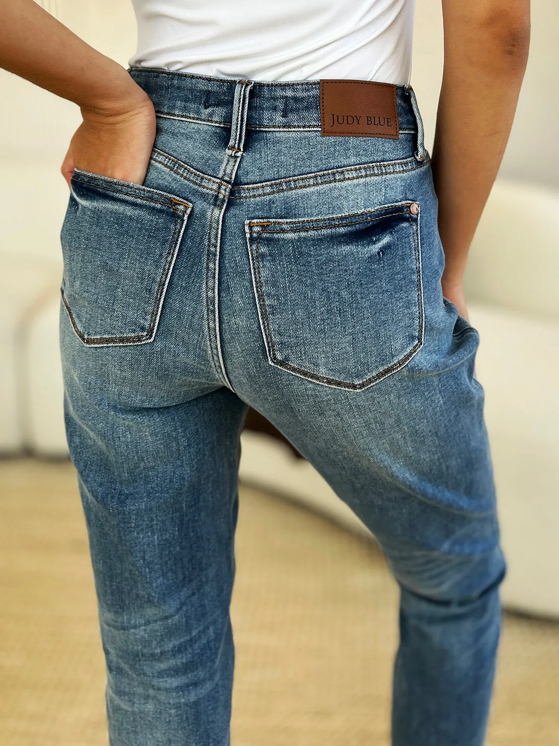 Judy Blue Mid Rise Rigid Magic Release Hem Jeans [Online Exclusive]