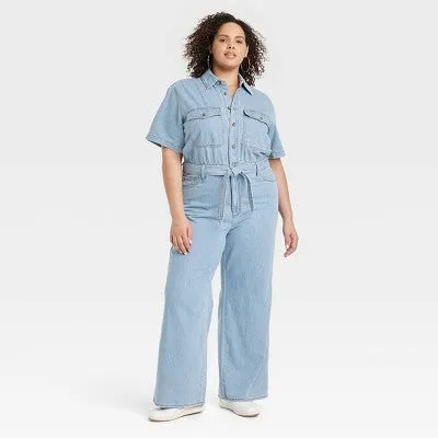 New - Universal Thread Women's Short Sleeve Denim Jumpsuit Straight, Light Wash Blue