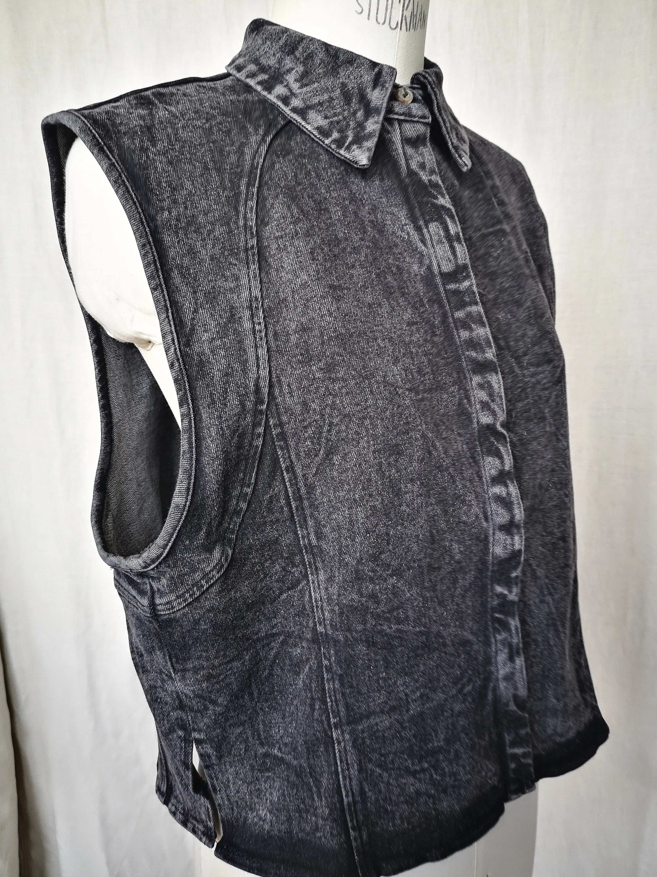 SLEEVELESS SUMMER BLOUSE - DENIM washed black