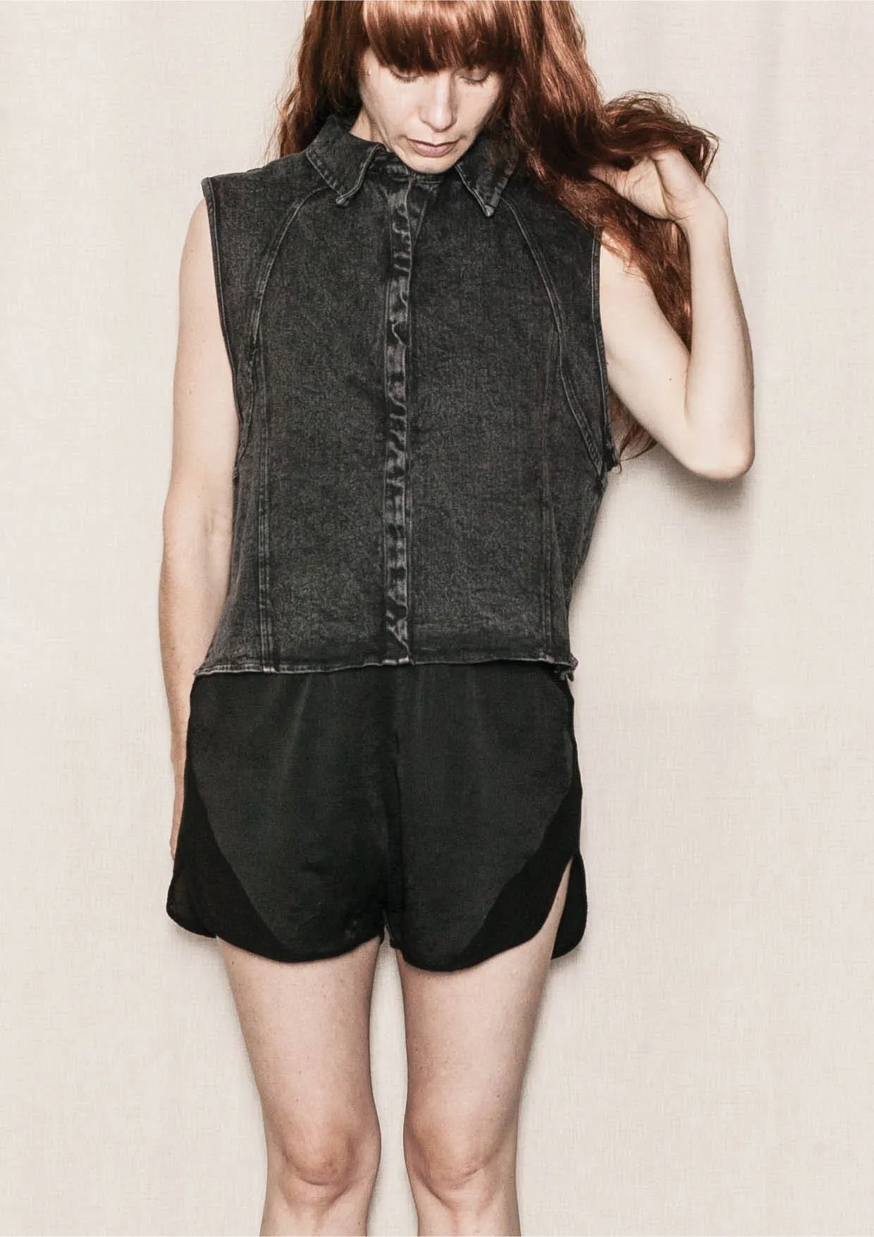 SLEEVELESS SUMMER BLOUSE - DENIM washed black