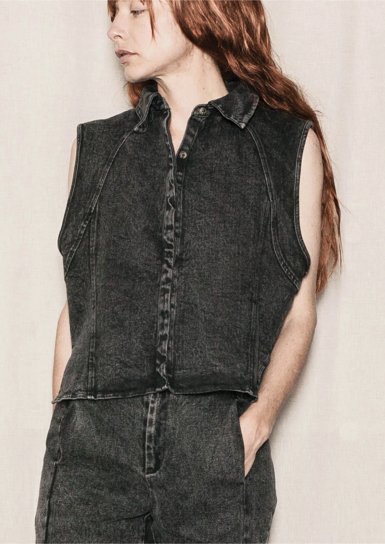 SLEEVELESS SUMMER BLOUSE - DENIM washed black